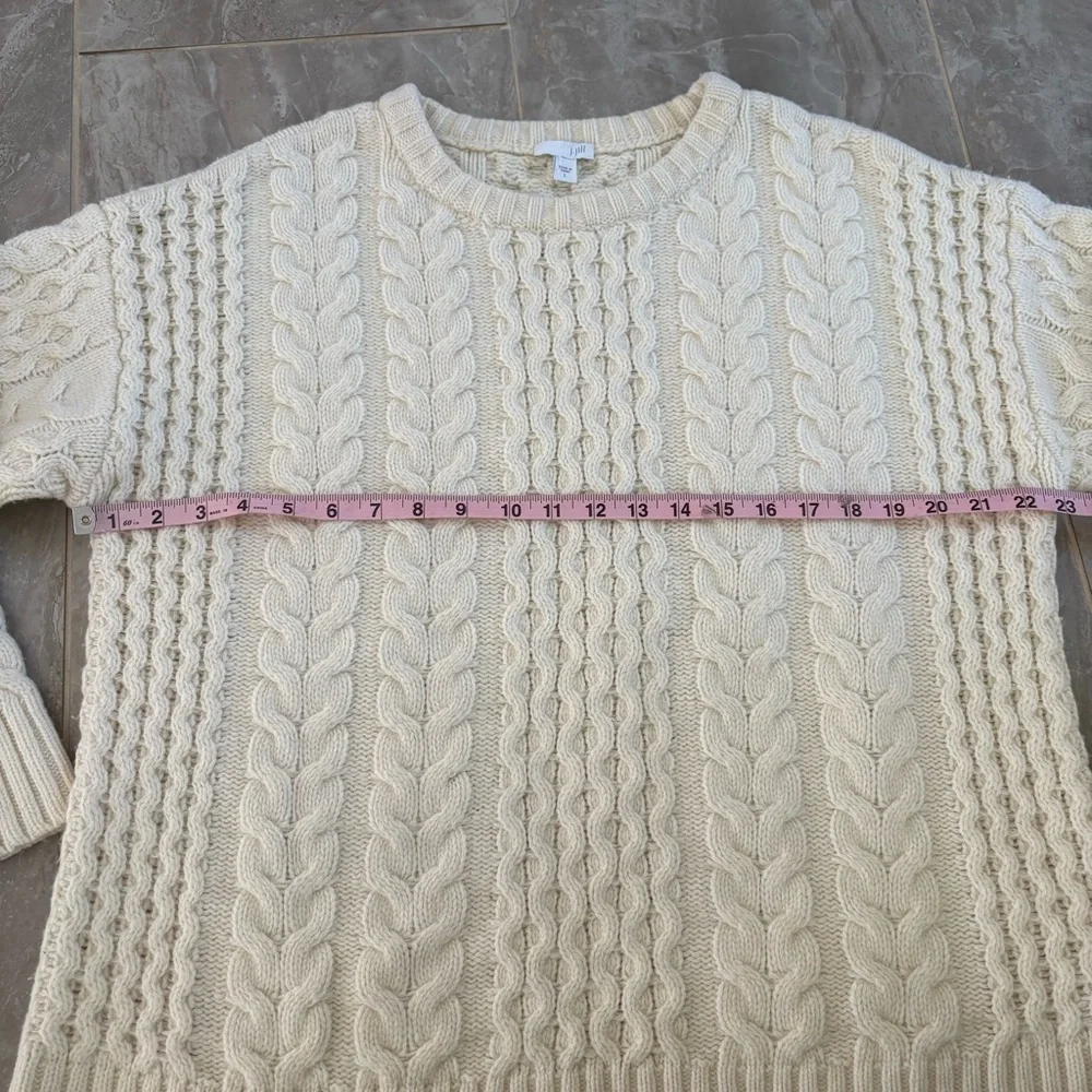 J. Jill Ivory Cream Cable Knit Lambswool Blend Fisherman Sweater Sz L Classic - Picture 9 of 10